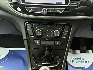 Used 2017 Vauxhall Mokka X Design Nav White - Interior and Exterior details 12
