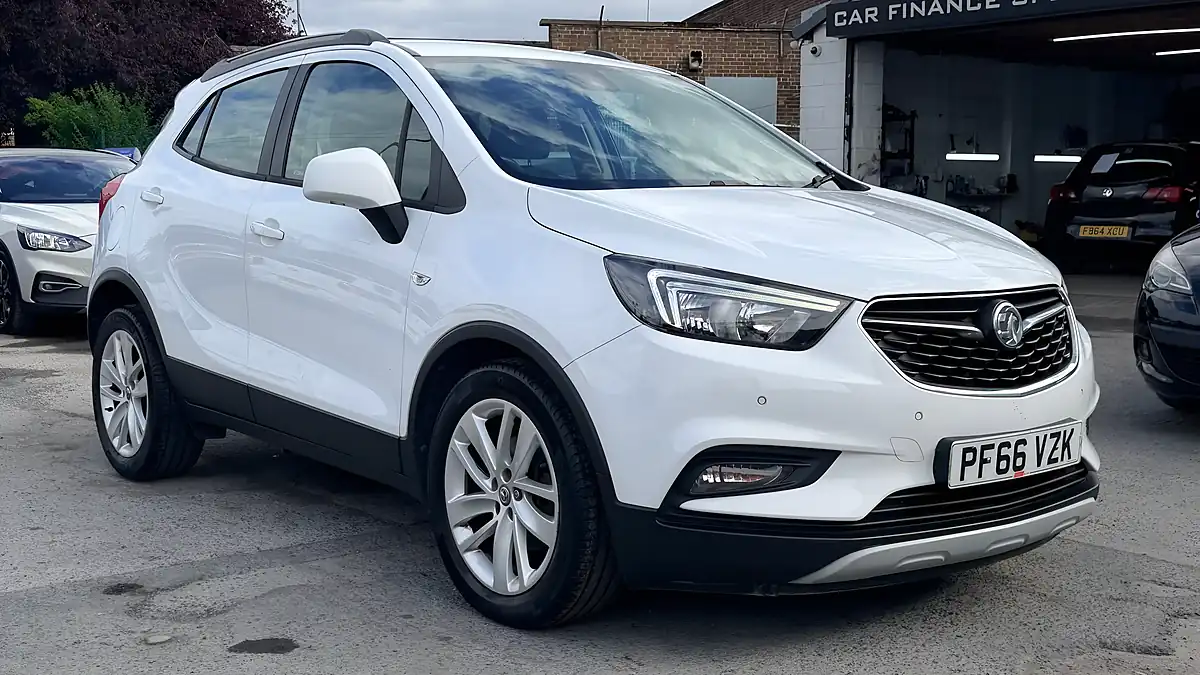 Used 2017 Vauxhall Mokka X Design Nav White - Front View