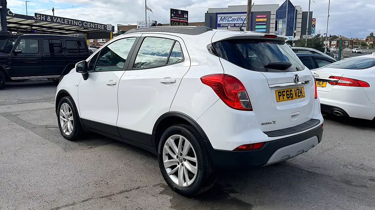 Used 2017 Vauxhall Mokka X Design Nav White - Interior and Exterior details 5