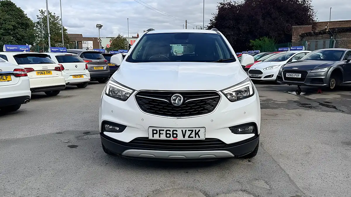 Used 2017 Vauxhall Mokka X Design Nav White - Interior and Exterior details 8