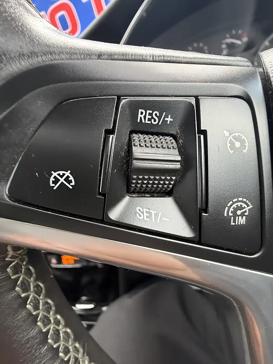 Used 2017 Vauxhall Mokka X Elite Black - Interior and Exterior details 17