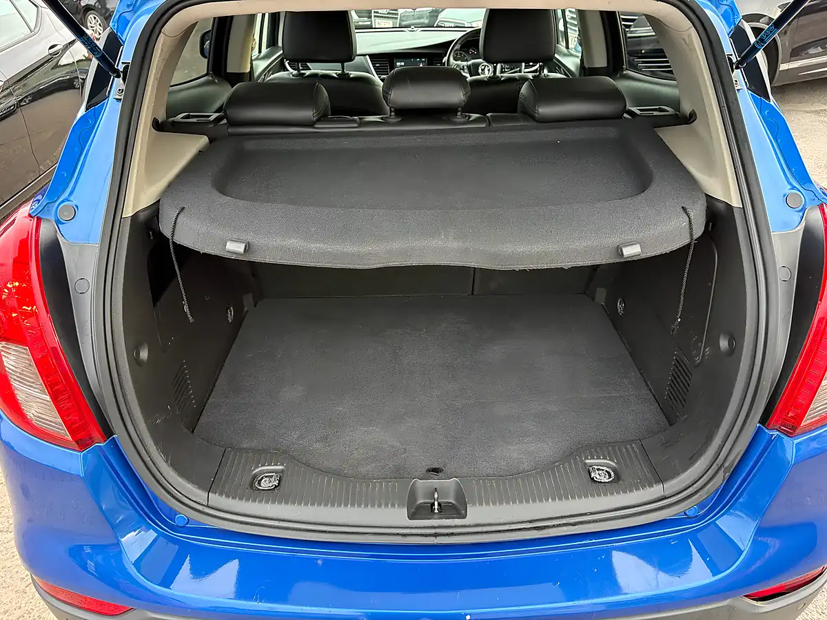 Used 2017 Vauxhall Mokka X Elite Blue - Interior and Exterior details 20