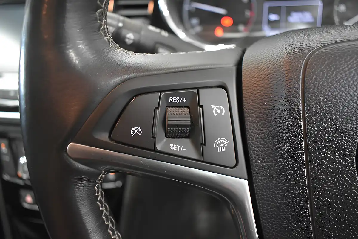 Used 2017 Vauxhall Mokka X Elite Grey - Interior and Exterior details 12