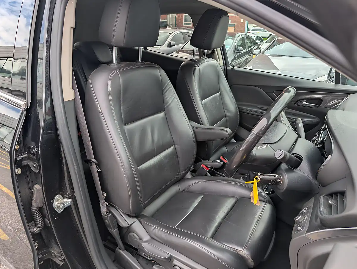 Used 2017 Vauxhall Mokka X Elite - Interior and Exterior details 12