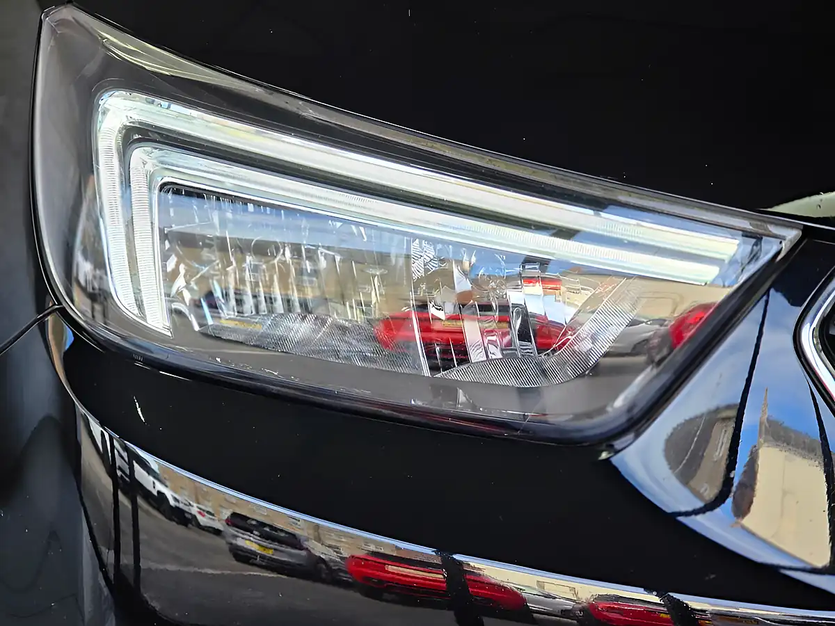 Used 2017 Vauxhall Mokka X Elite Nav Black - Interior and Exterior details 13