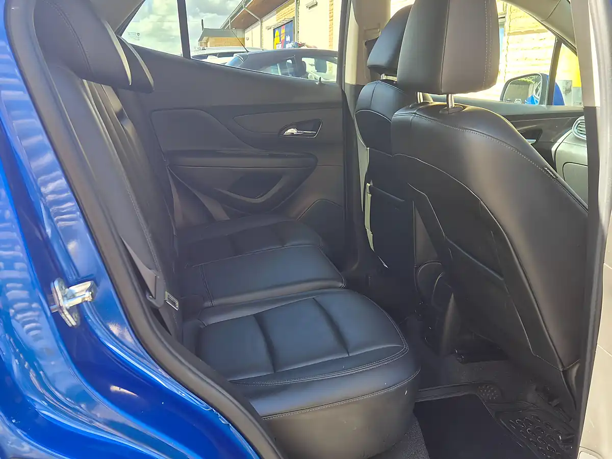 Used 2017 Vauxhall Mokka X Elite Nav Blue - Interior and Exterior details 18