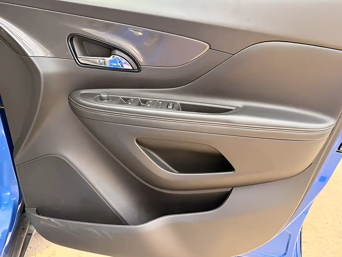 Used 2017 Vauxhall Mokka X Elite Nav Blue - Interior and Exterior details 20