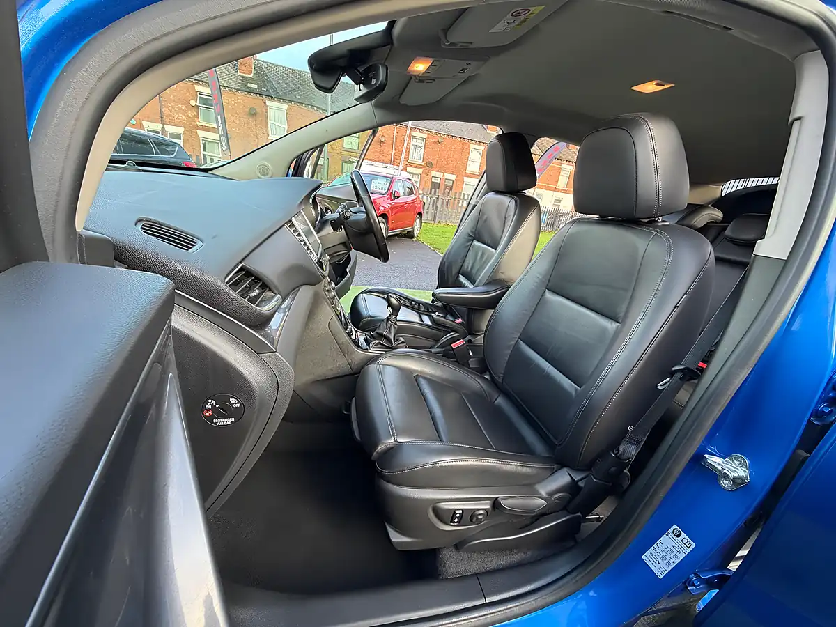 Used 2017 Vauxhall Mokka X Elite Nav Blue - Interior and Exterior details 16