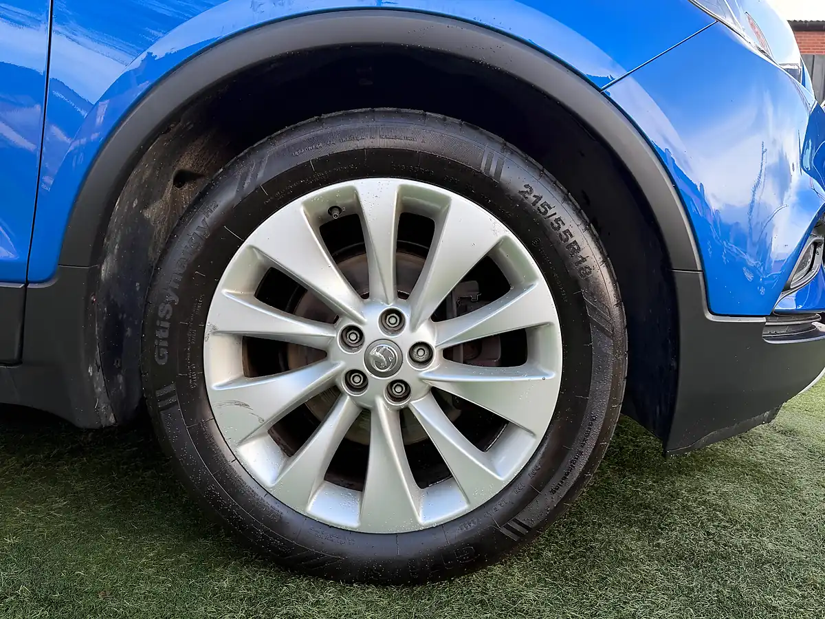 Used 2017 Vauxhall Mokka X Elite Nav Blue - Interior and Exterior details 19