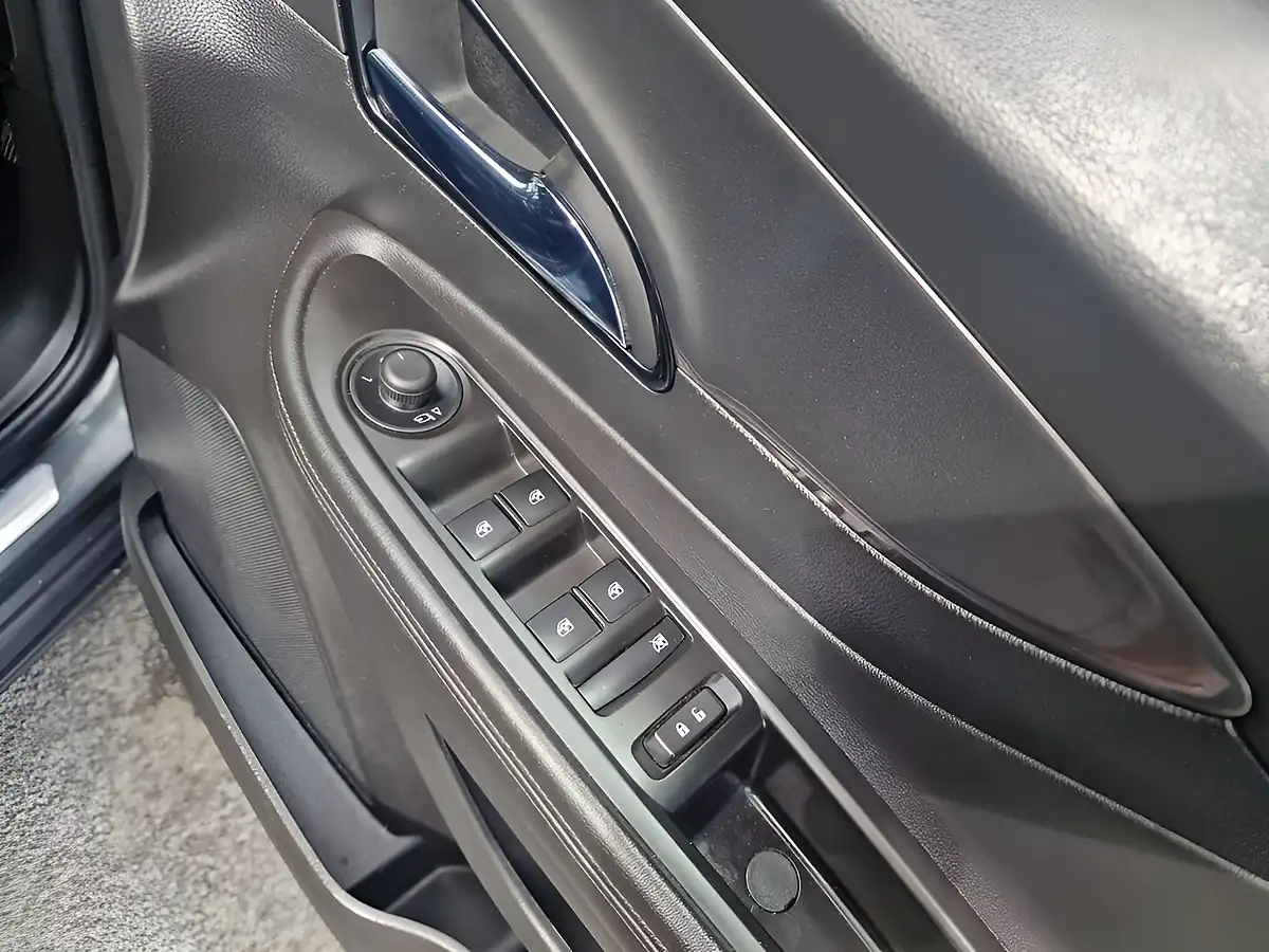 Used 2017 Vauxhall Mokka X Elite Nav Grey - Interior and Exterior details 15