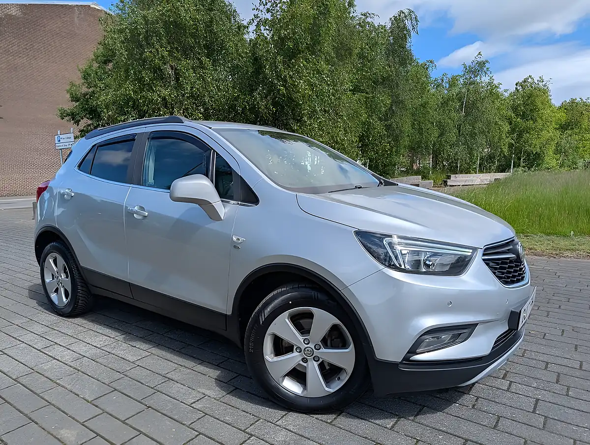 Used 2017 Vauxhall Mokka X Elite Nav Silver - Front View