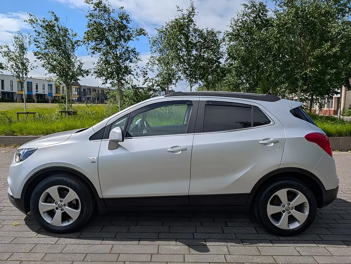 Used 2017 Vauxhall Mokka X Elite Nav Silver - Interior and Exterior details 15