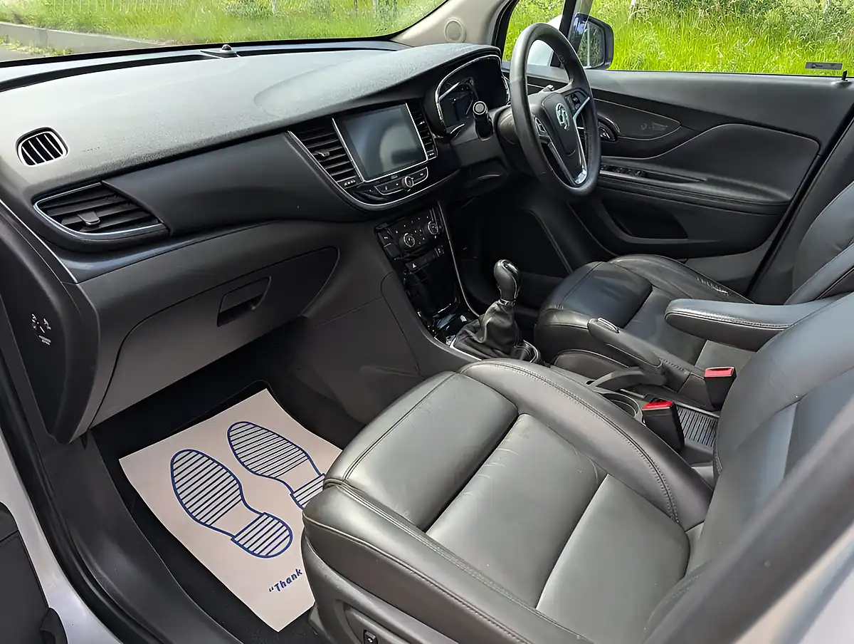 Used 2017 Vauxhall Mokka X Elite Nav Silver - Interior and Exterior details 16
