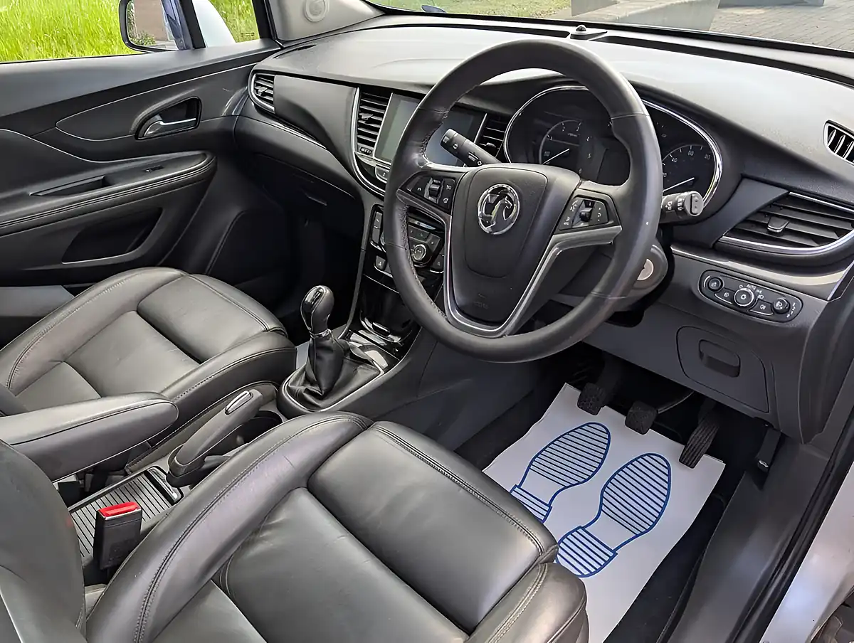 Used 2017 Vauxhall Mokka X Elite Nav Silver - Interior and Exterior details 2