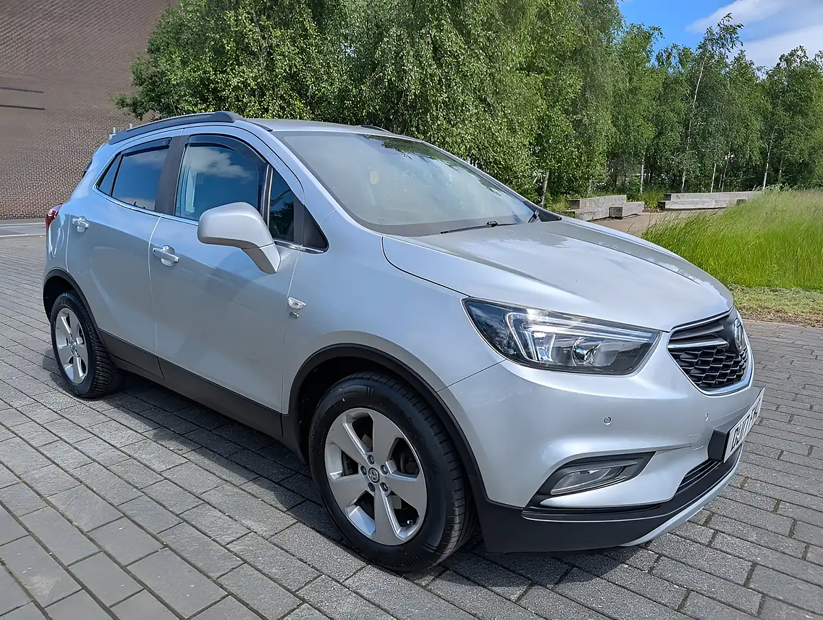 Used 2017 Vauxhall Mokka X Elite Nav Silver - Interior and Exterior details 7