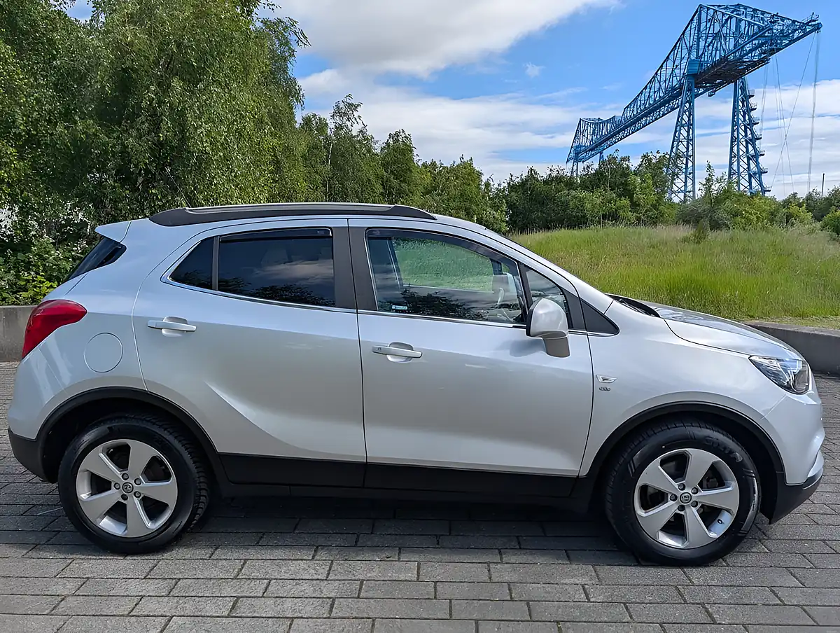 Used 2017 Vauxhall Mokka X Elite Nav Silver - Interior and Exterior details 8
