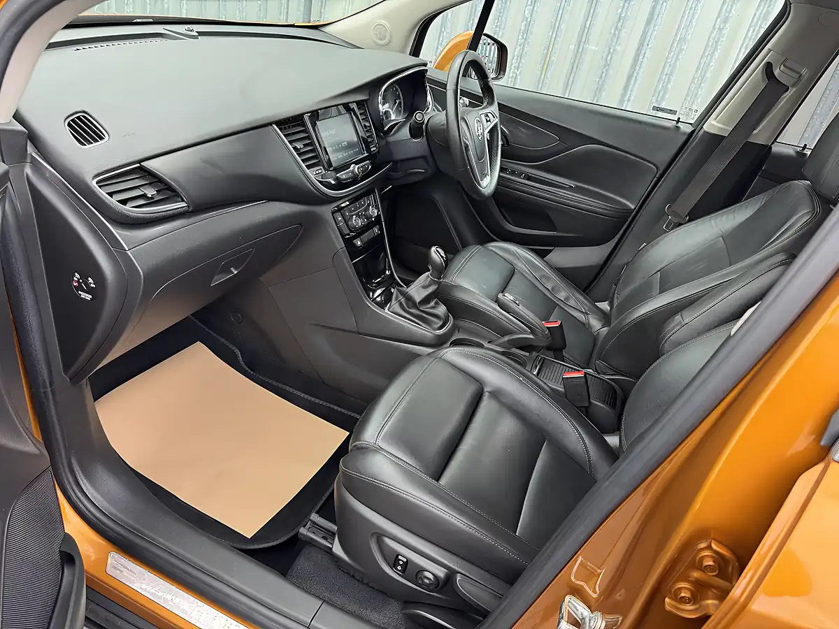 Used 2017 Vauxhall Mokka X Elite Orange - Interior and Exterior details 10