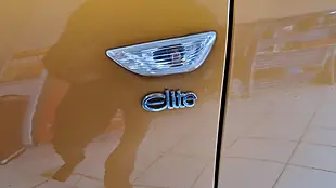 Used 2017 Vauxhall Mokka X Elite Orange - Interior and Exterior details 17