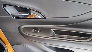 Used 2017 Vauxhall Mokka X Elite Orange - Interior and Exterior details 20