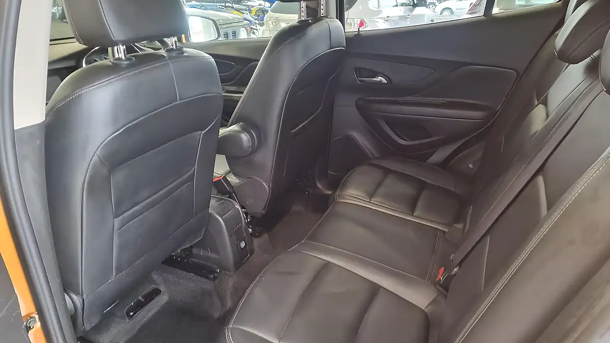Used 2017 Vauxhall Mokka X Elite Orange - Interior and Exterior details 6
