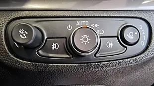 Used 2017 Vauxhall Mokka X Elite Orange - Interior and Exterior details 8