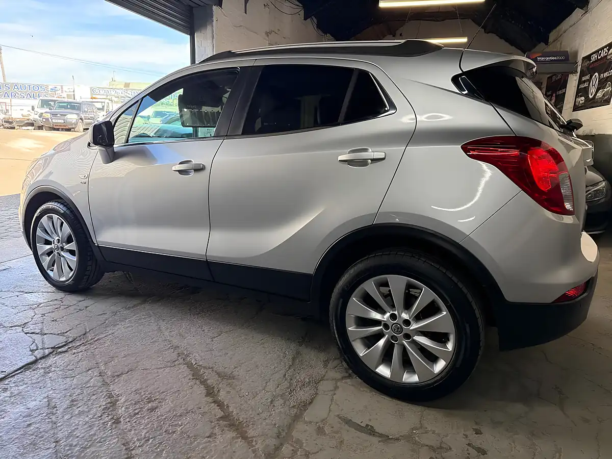 Used 2017 Vauxhall Mokka X Elite Silver - Interior and Exterior details 11