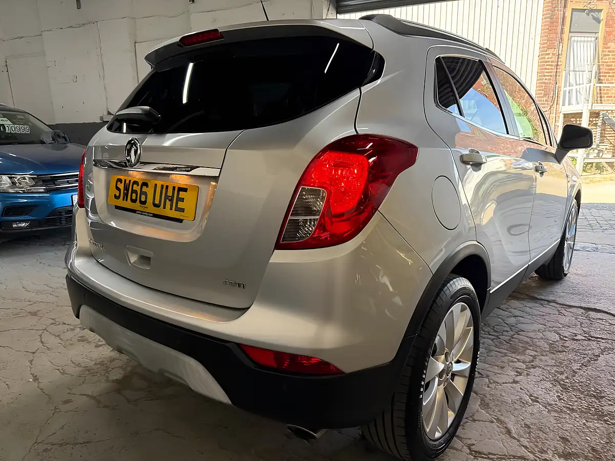 Used 2017 Vauxhall Mokka X Elite Silver - Interior and Exterior details 3