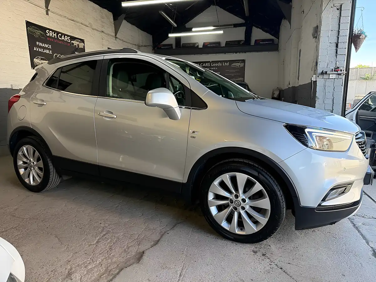 Used 2017 Vauxhall Mokka X Elite Silver - Interior and Exterior details 7