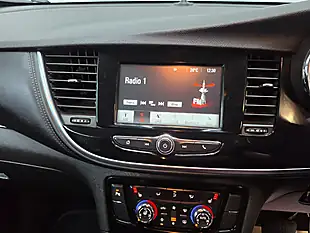 Used 2017 Vauxhall Mokka X Elite White - Interior and Exterior details 14