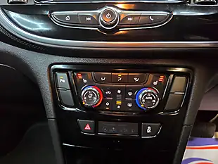 Used 2017 Vauxhall Mokka X Elite White - Interior and Exterior details 15