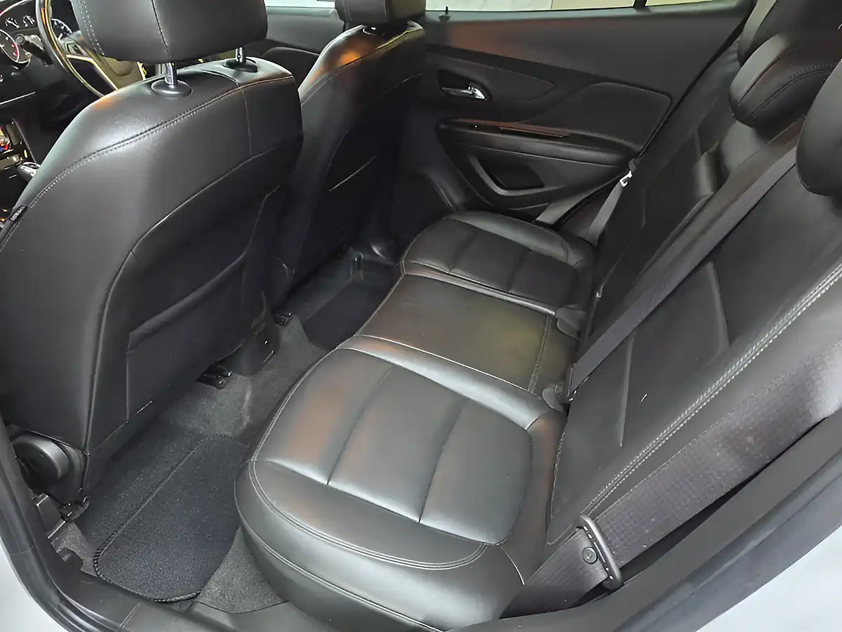 Used 2017 Vauxhall Mokka X Elite White - Interior and Exterior details 16