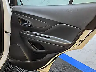 Used 2017 Vauxhall Mokka X Elite White - Interior and Exterior details 19