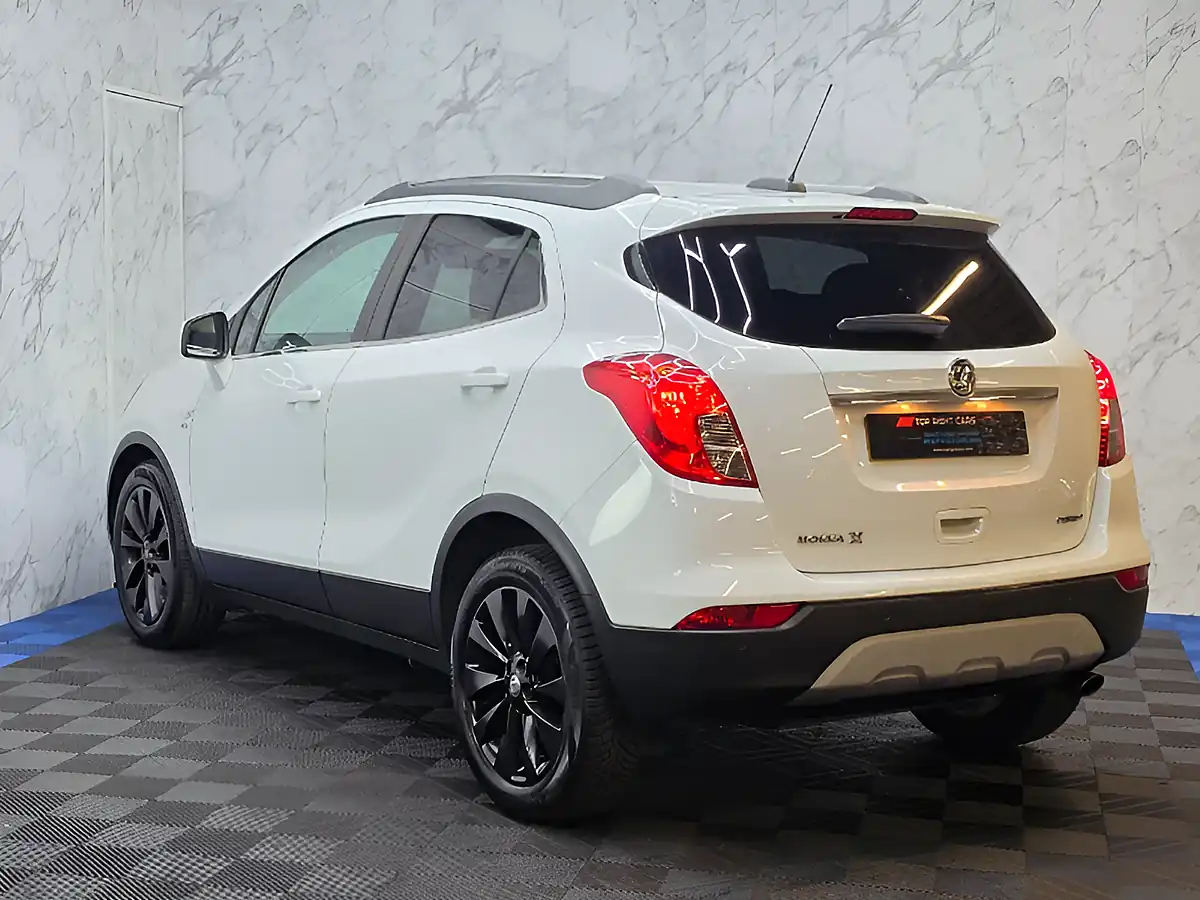 Used 2017 Vauxhall Mokka X Elite White - Interior and Exterior details 7