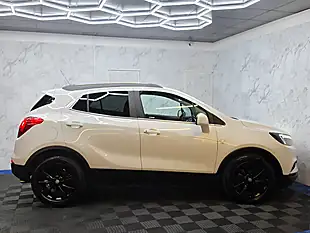 Used 2017 Vauxhall Mokka X Elite White - Interior and Exterior details 8