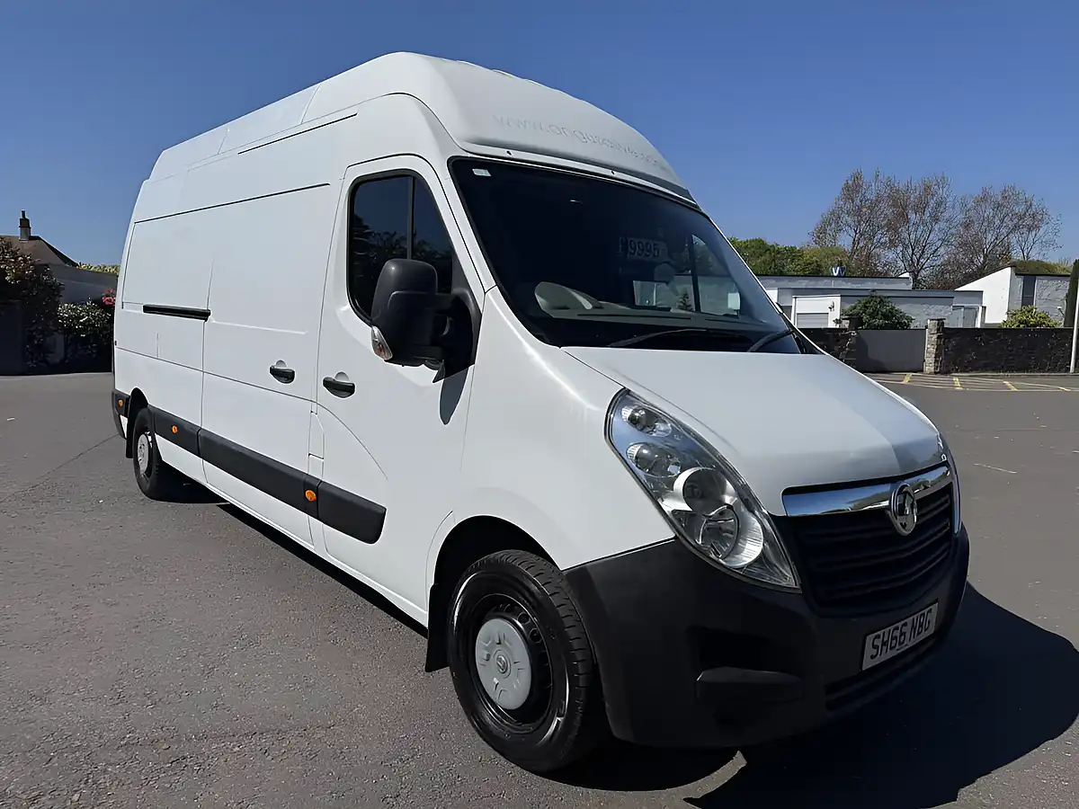 Used 2017 Vauxhall Movano 3500 L3 H3 Panel Van White - Front View