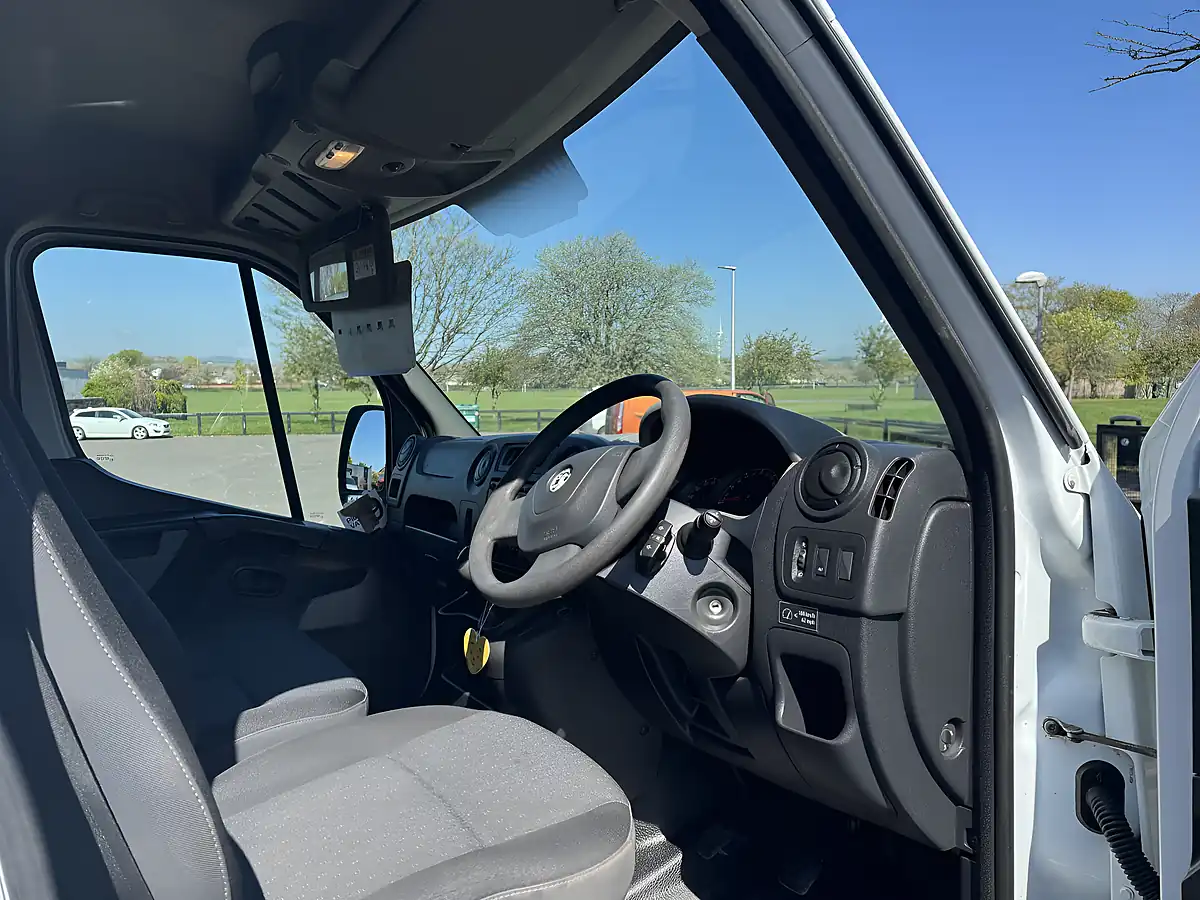 Used 2017 Vauxhall Movano 3500 L3 H3 Panel Van White - Interior and Exterior details 15