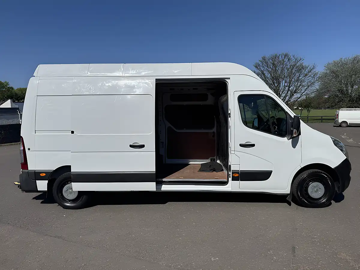 Used 2017 Vauxhall Movano 3500 L3 H3 Panel Van White - Interior and Exterior details 7