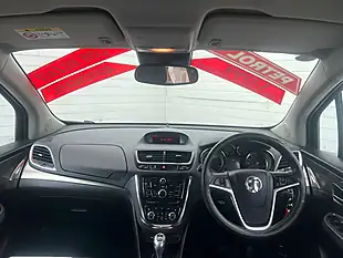 Used 2017 Vauxhall Viva Se Silver - Interior and Exterior details 13