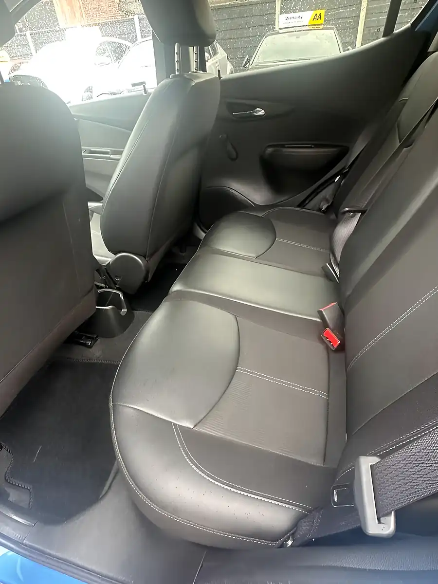 Used 2017 Vauxhall Viva Sl Blue - Interior and Exterior details 13