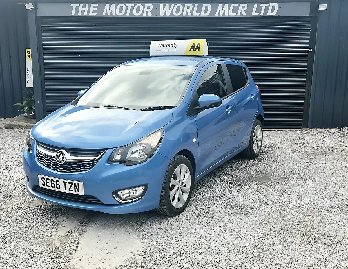 Used 2017 Vauxhall Viva Sl Blue - Interior and Exterior details 7