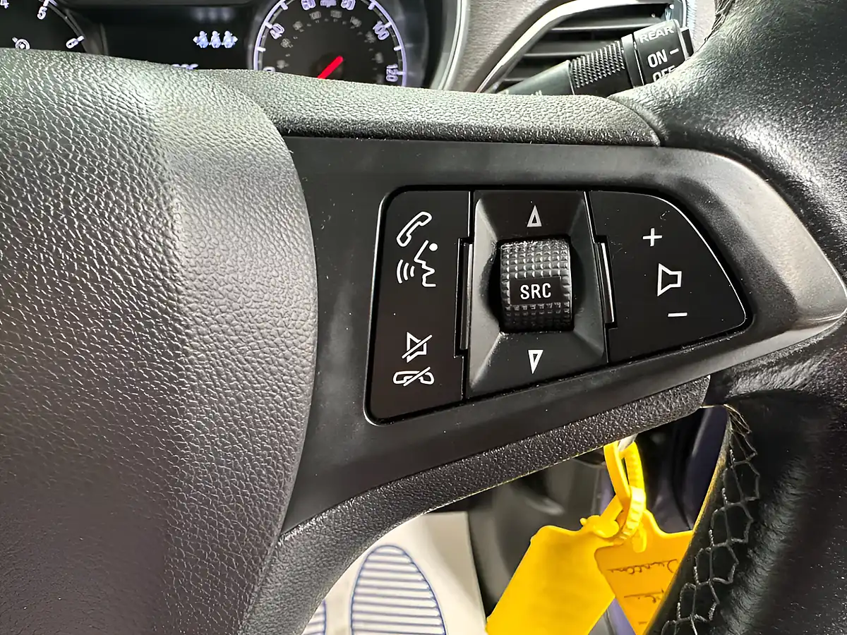 Used 2017 Vauxhall Viva Sl Purple - Interior and Exterior details 12