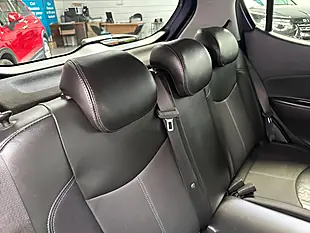 Used 2017 Vauxhall Viva Sl Purple - Interior and Exterior details 13