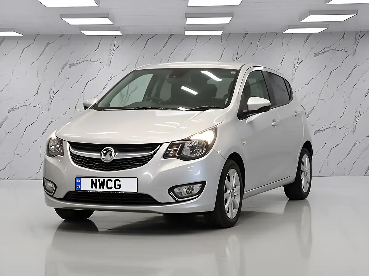 Used 2017 Vauxhall Viva Sl Silver - Interior and Exterior details 2