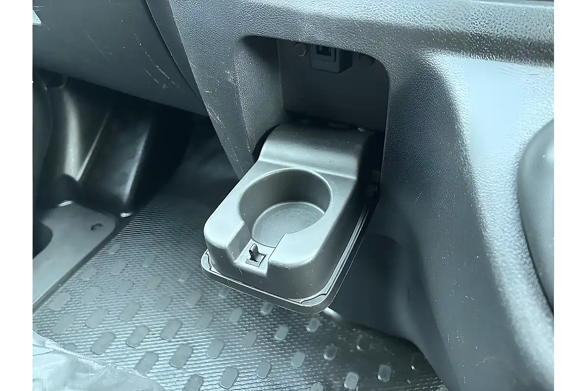 Used 2017 Vauxhall Vivaro 2700 White - Interior and Exterior details 14