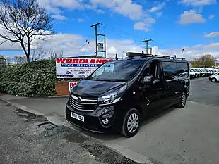 Used 2017 Vauxhall Vivaro 2900 Cportive Lwb Black - Interior and Exterior details 4