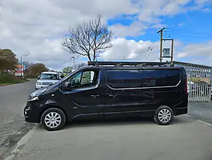 Used 2017 Vauxhall Vivaro 2900 Cportive Lwb Black - Interior and Exterior details 5