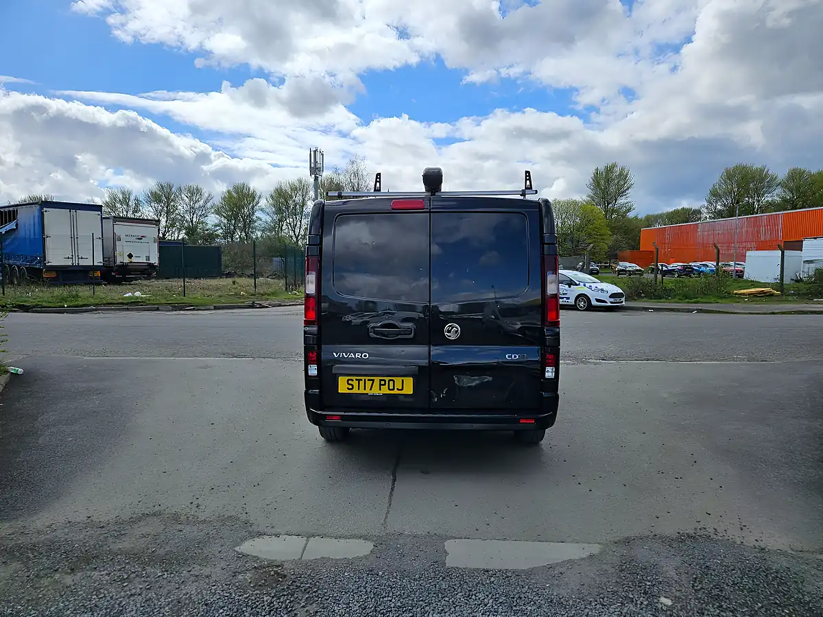 Used 2017 Vauxhall Vivaro 2900 Cportive Lwb Black - Interior and Exterior details 7
