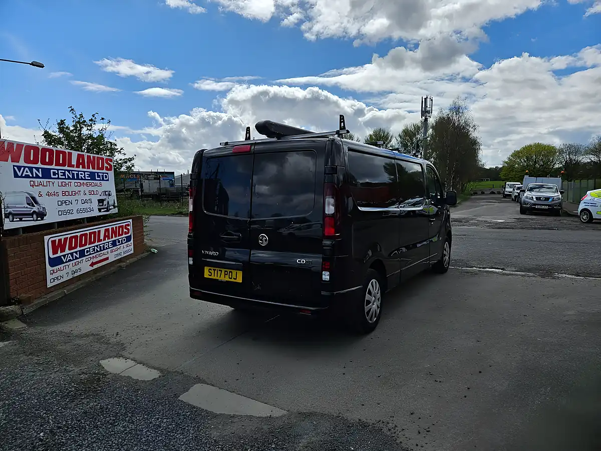 Used 2017 Vauxhall Vivaro 2900 Cportive Lwb Black - Interior and Exterior details 8