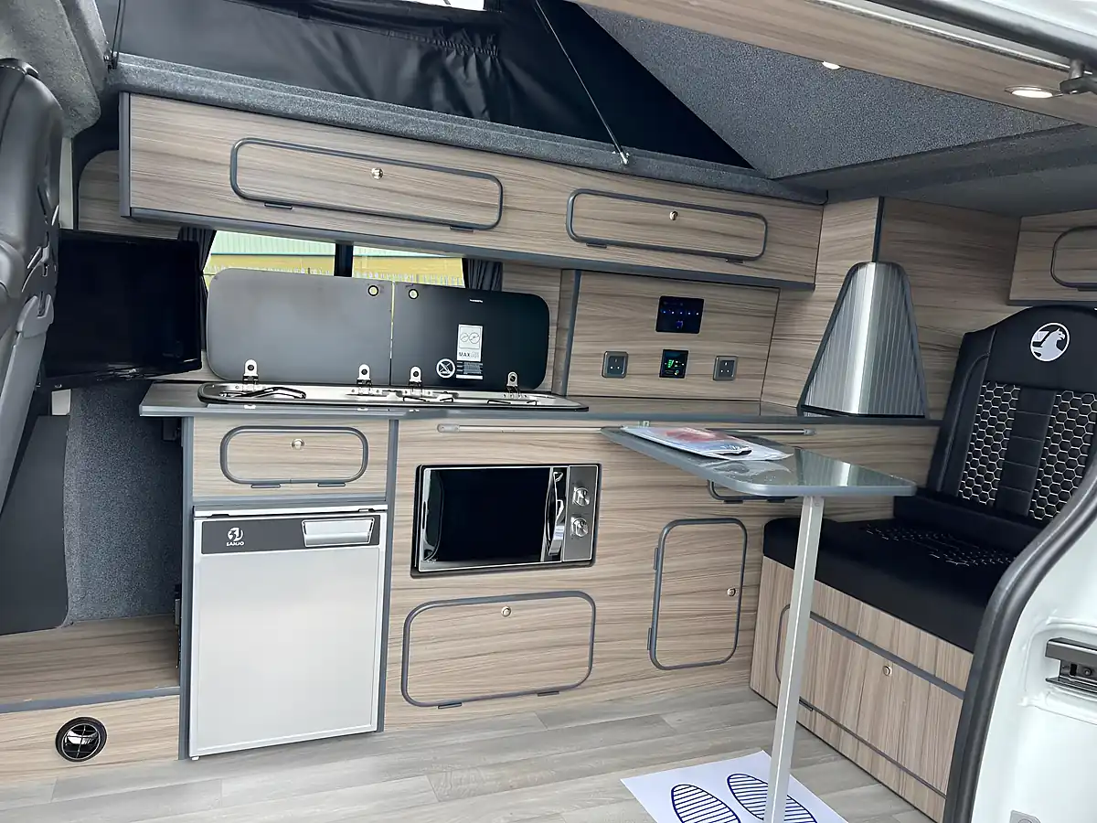 Used 2017 Vauxhall Vivaro Campervan White - Interior and Exterior details 4