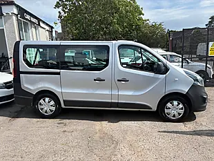 Used 2017 Vauxhall Vivaro Combi Van Double Cab Silver - Interior and Exterior details 2